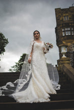 Load image into Gallery viewer, Elizabeth White Bridal Gown - House Of Swavo