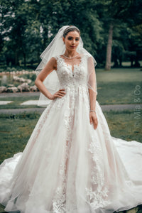 Lilly Couture Blush Exquisite Bridal Gown - House Of Swavo